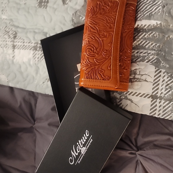 Wallet - Picture 4 of 7